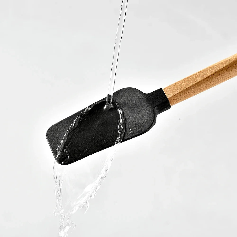 5Pcs Cream Cake Silicone Spatula Wooden Handle Baking Pastry Scraper Blenders Non-stick Kitchen Dessert Cookies Cutter Mixer